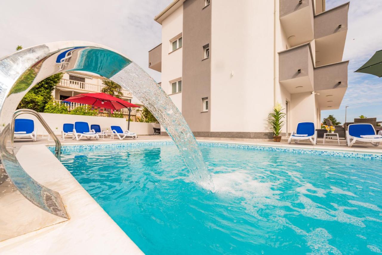 Villa Jana Luxury Apartments Novalja Eksteriør bilde