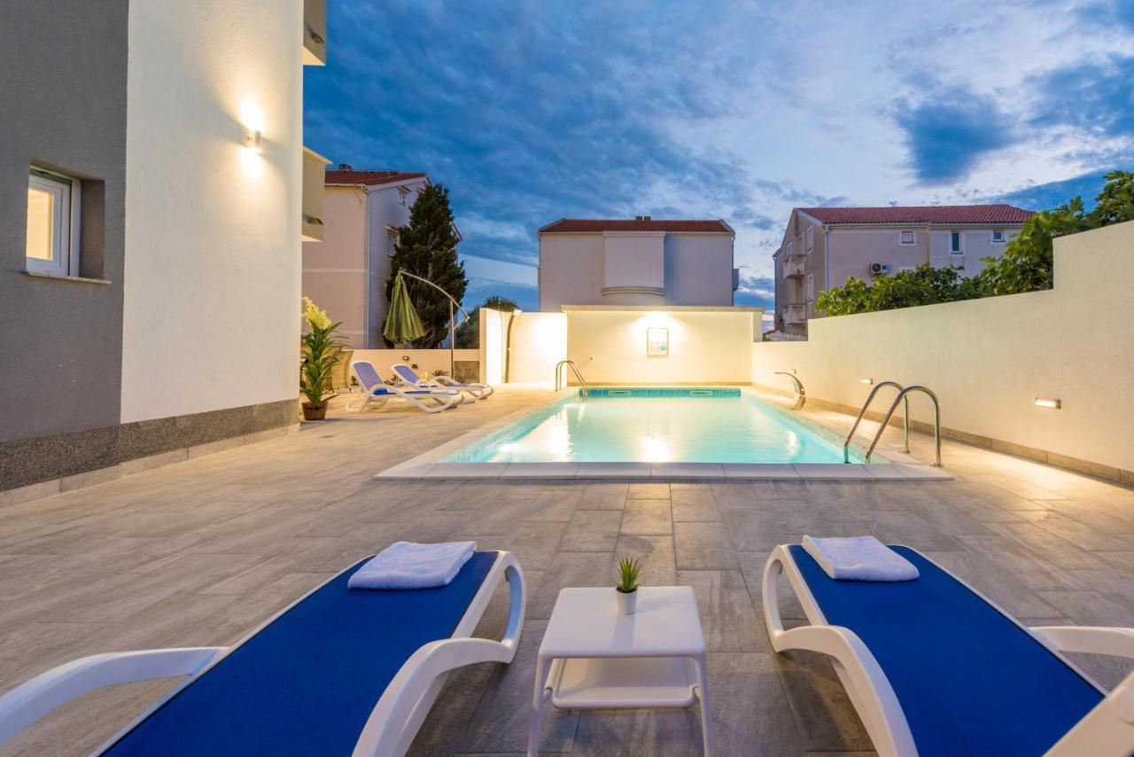 Villa Jana Luxury Apartments Novalja Eksteriør bilde