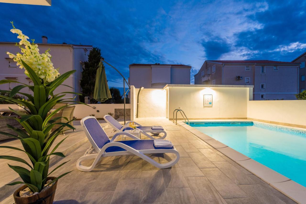 Villa Jana Luxury Apartments Novalja Eksteriør bilde