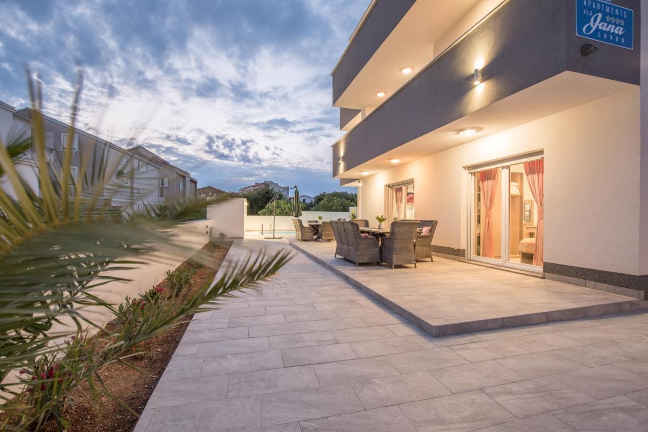 Villa Jana Luxury Apartments Novalja Eksteriør bilde