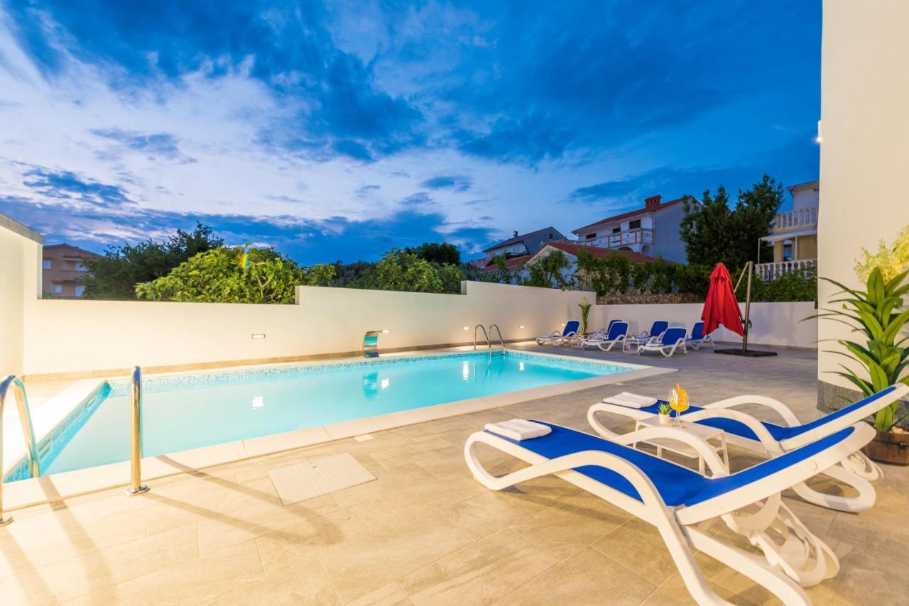 Villa Jana Luxury Apartments Novalja Eksteriør bilde