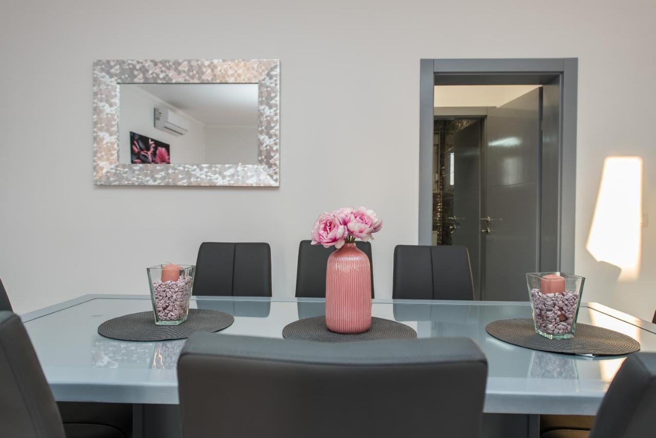 Villa Jana Luxury Apartments Novalja Eksteriør bilde