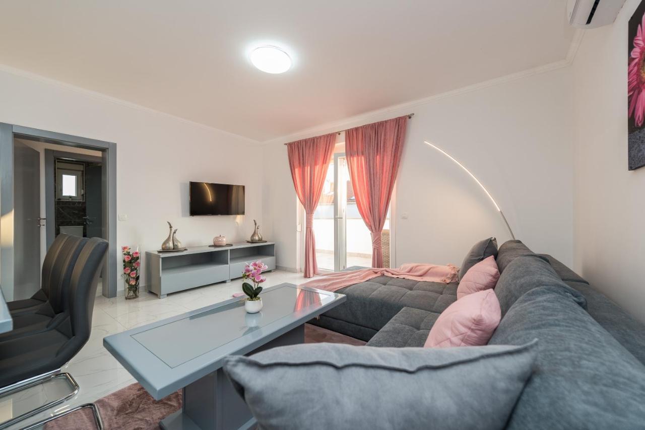 Villa Jana Luxury Apartments Novalja Eksteriør bilde
