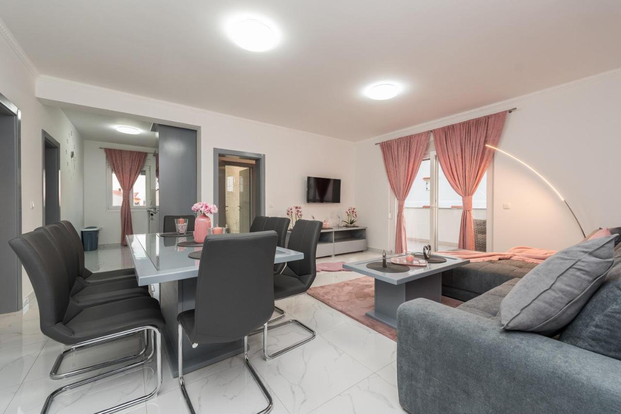 Villa Jana Luxury Apartments Novalja Eksteriør bilde