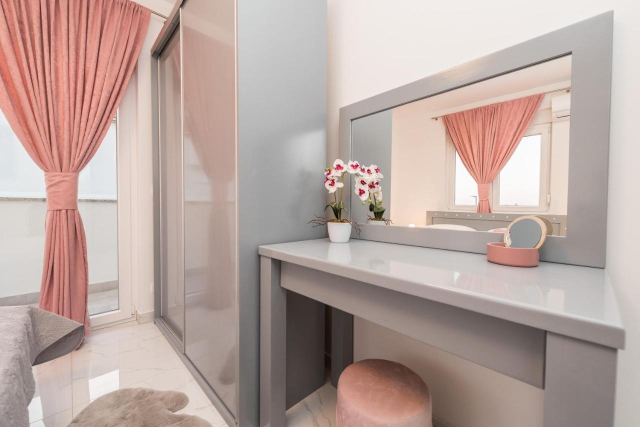 Villa Jana Luxury Apartments Novalja Eksteriør bilde