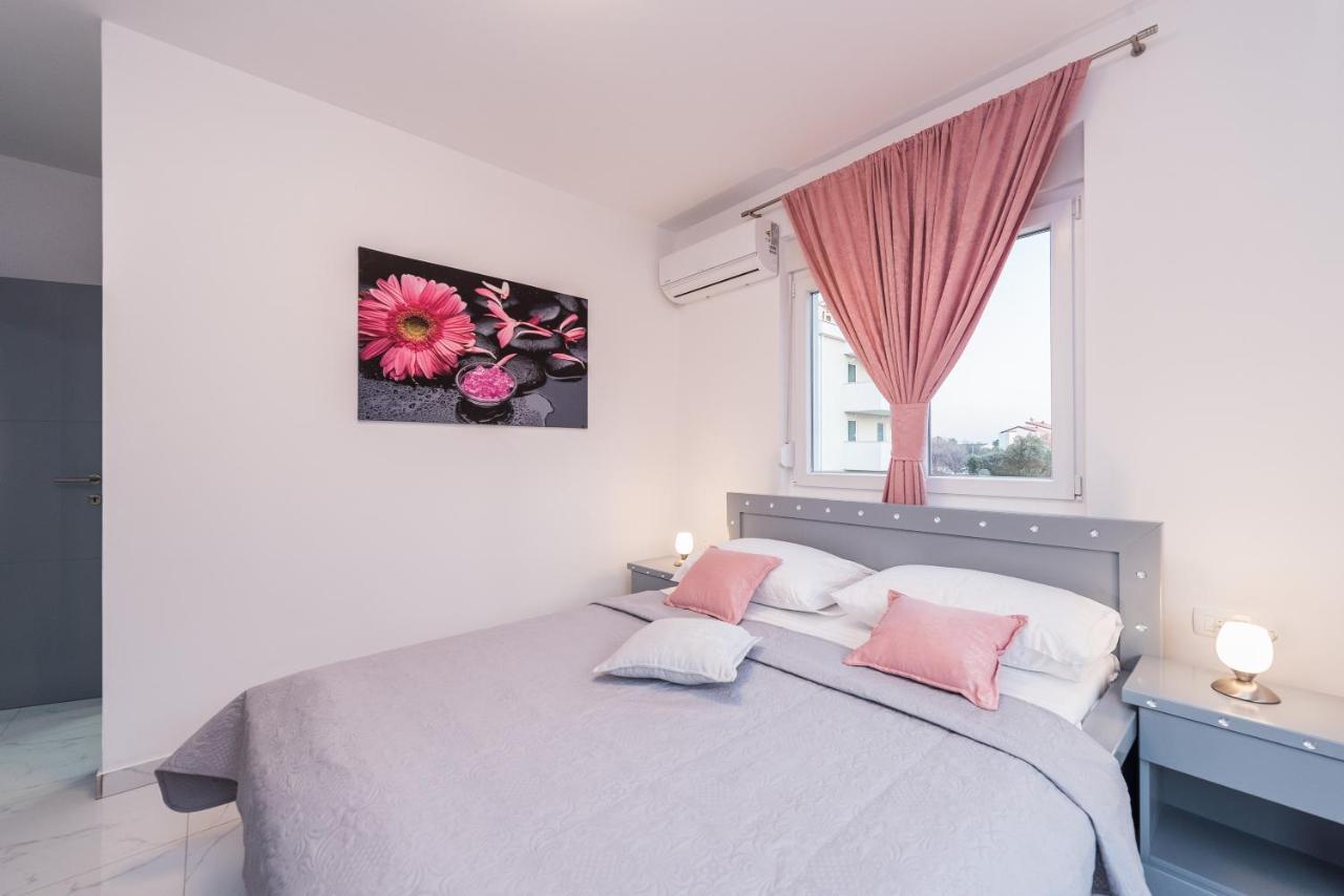 Villa Jana Luxury Apartments Novalja Eksteriør bilde