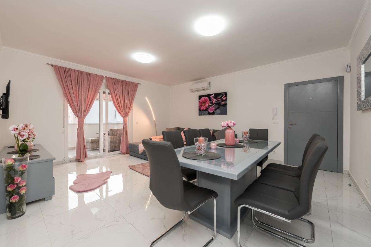 Villa Jana Luxury Apartments Novalja Eksteriør bilde